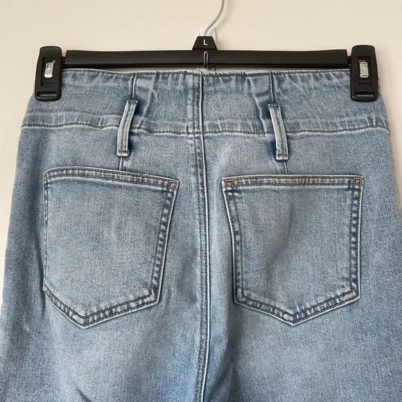 Women's / Teen's Ann Taylor Light Wash Easy Straigh Jeans size 2 - Picture 7 of 11